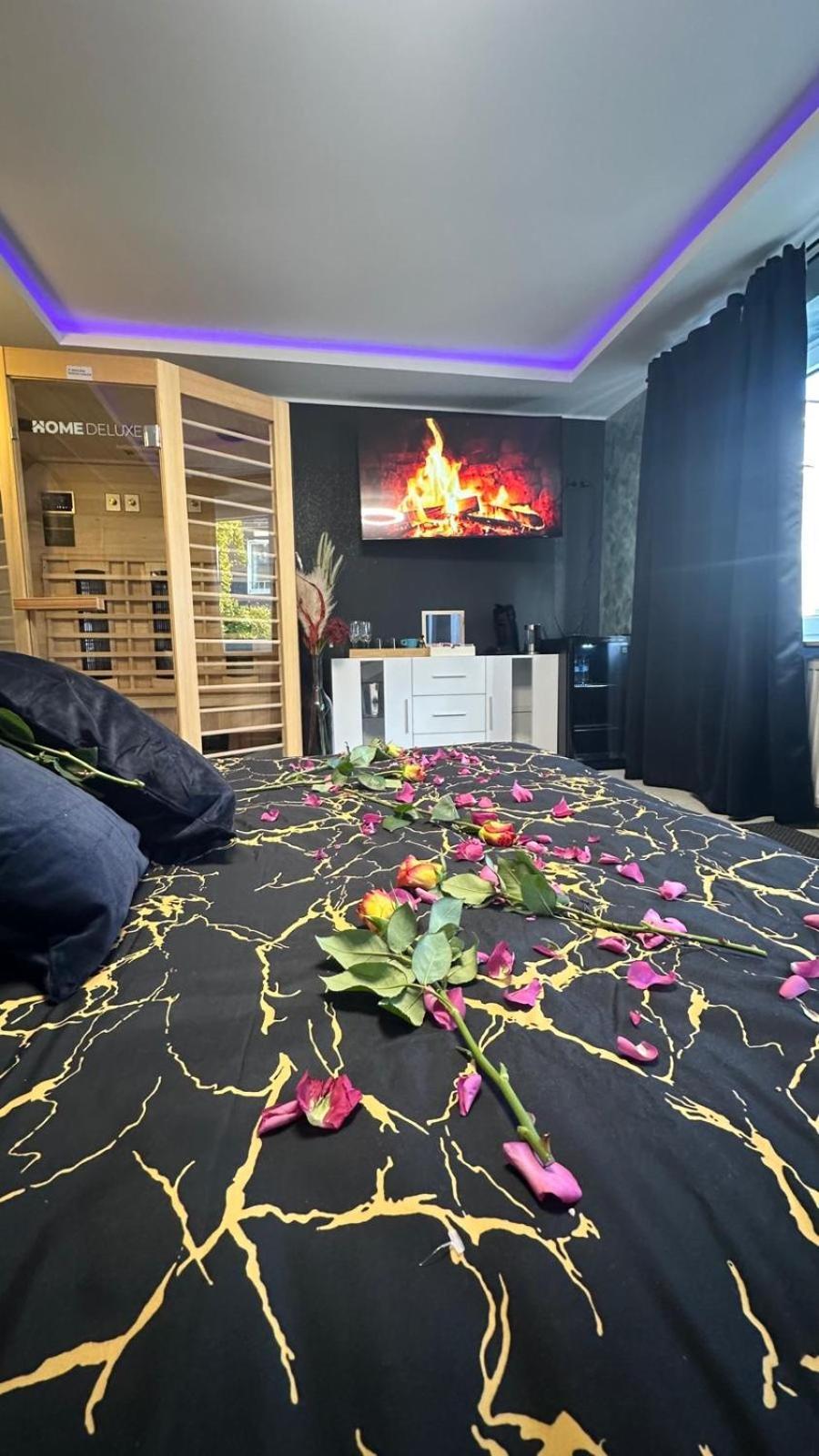 Ferienwohnung Spa Delluxe เอสเซน ภายนอก รูปภาพ